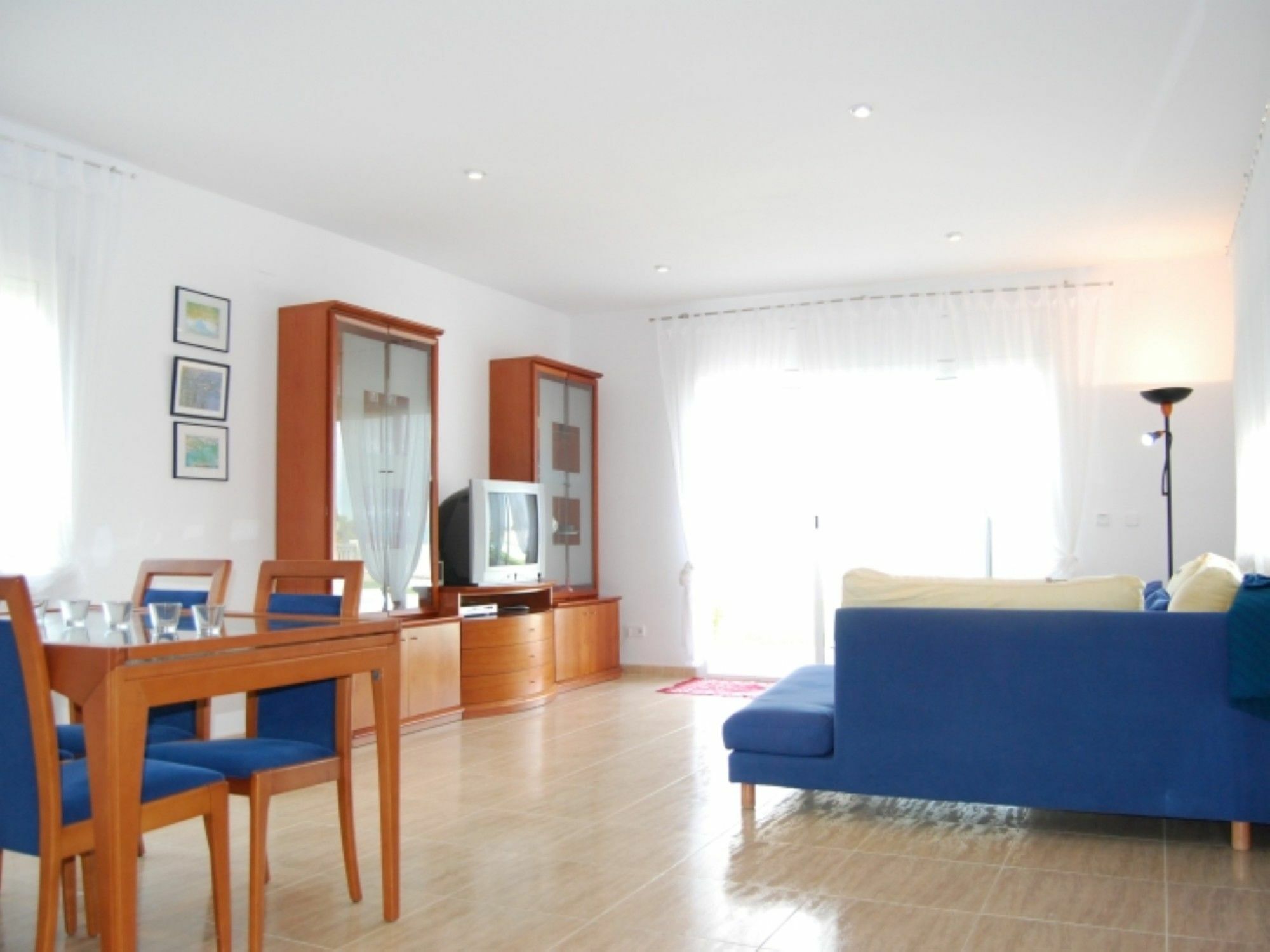 106149 In Villa *